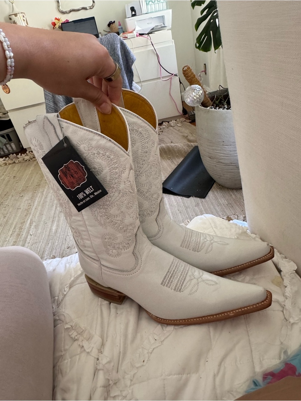 White Western Cowboy Boots with Embroidered Detail